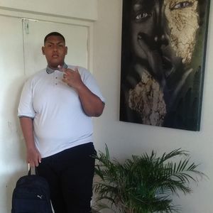 Meet your Posher, Antonio j